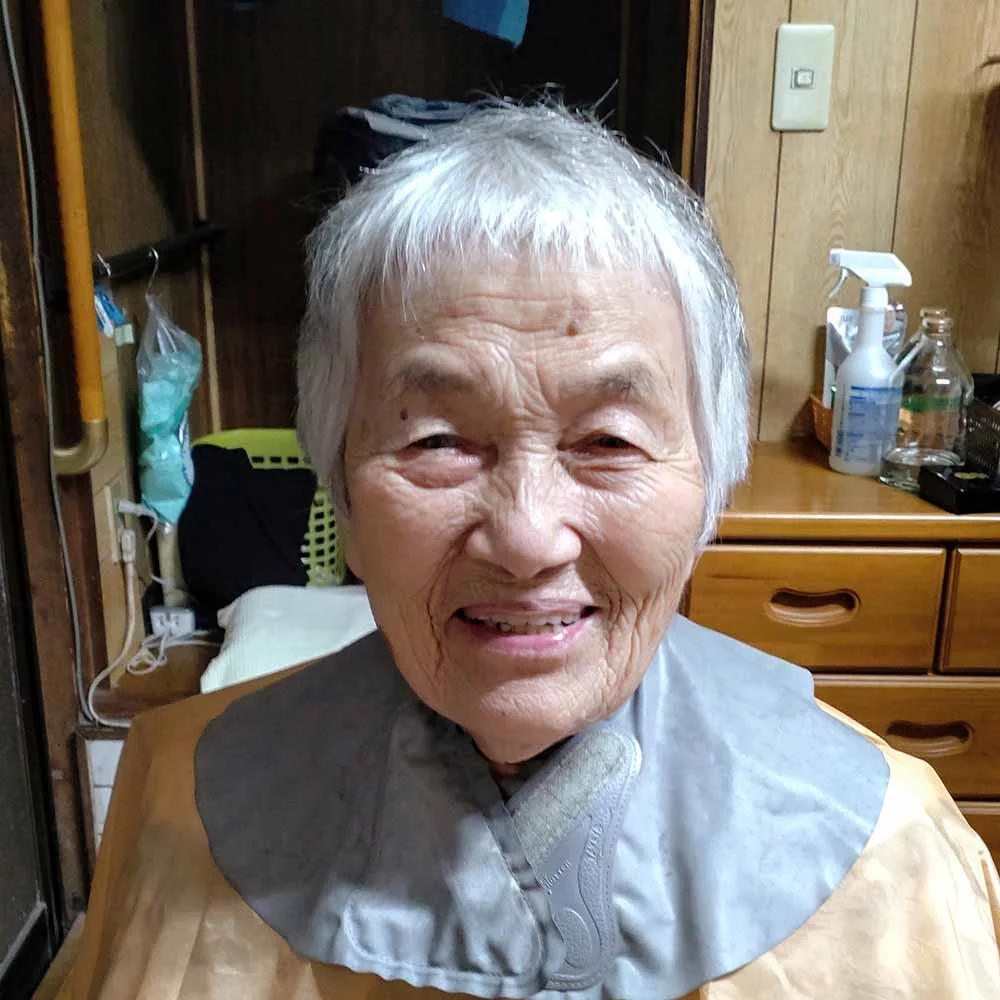 訪問カットの様子